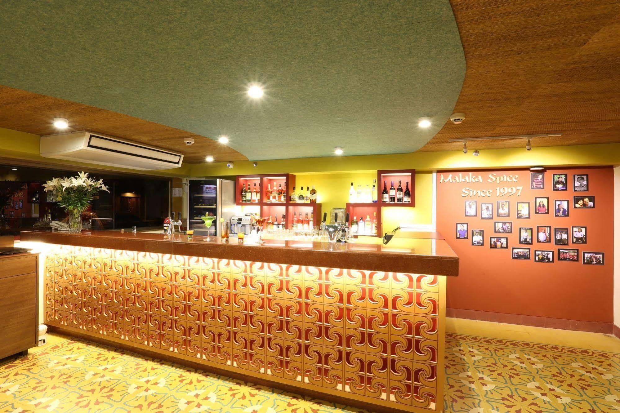 Hotel Grande Delmon Panaji Zewnętrze zdjęcie